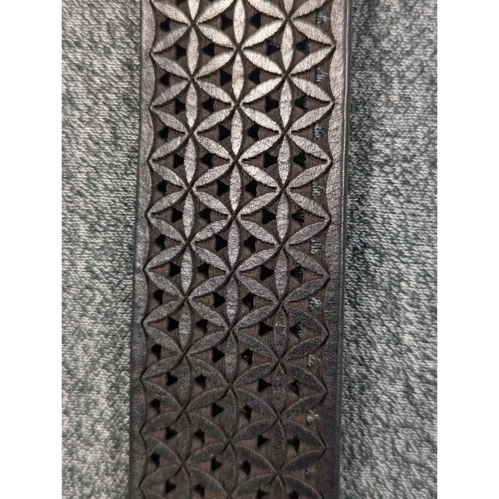 Suzi Roher Dk brown Leather Laser Cut Geometric Floral Belt Silver Buckle 36in